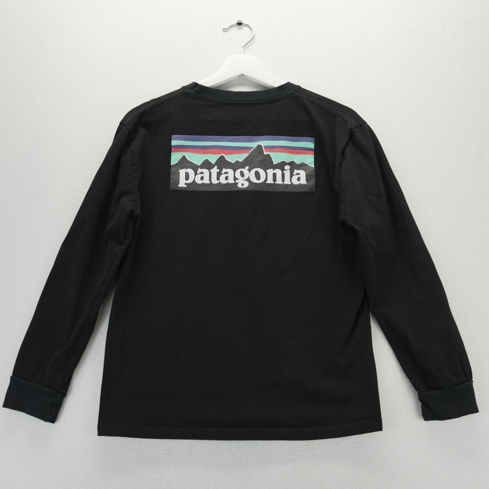 Patagonia Mens M P-6 Logo Responsibili-Tee Long Sleeve Shirt Black Regular Fit